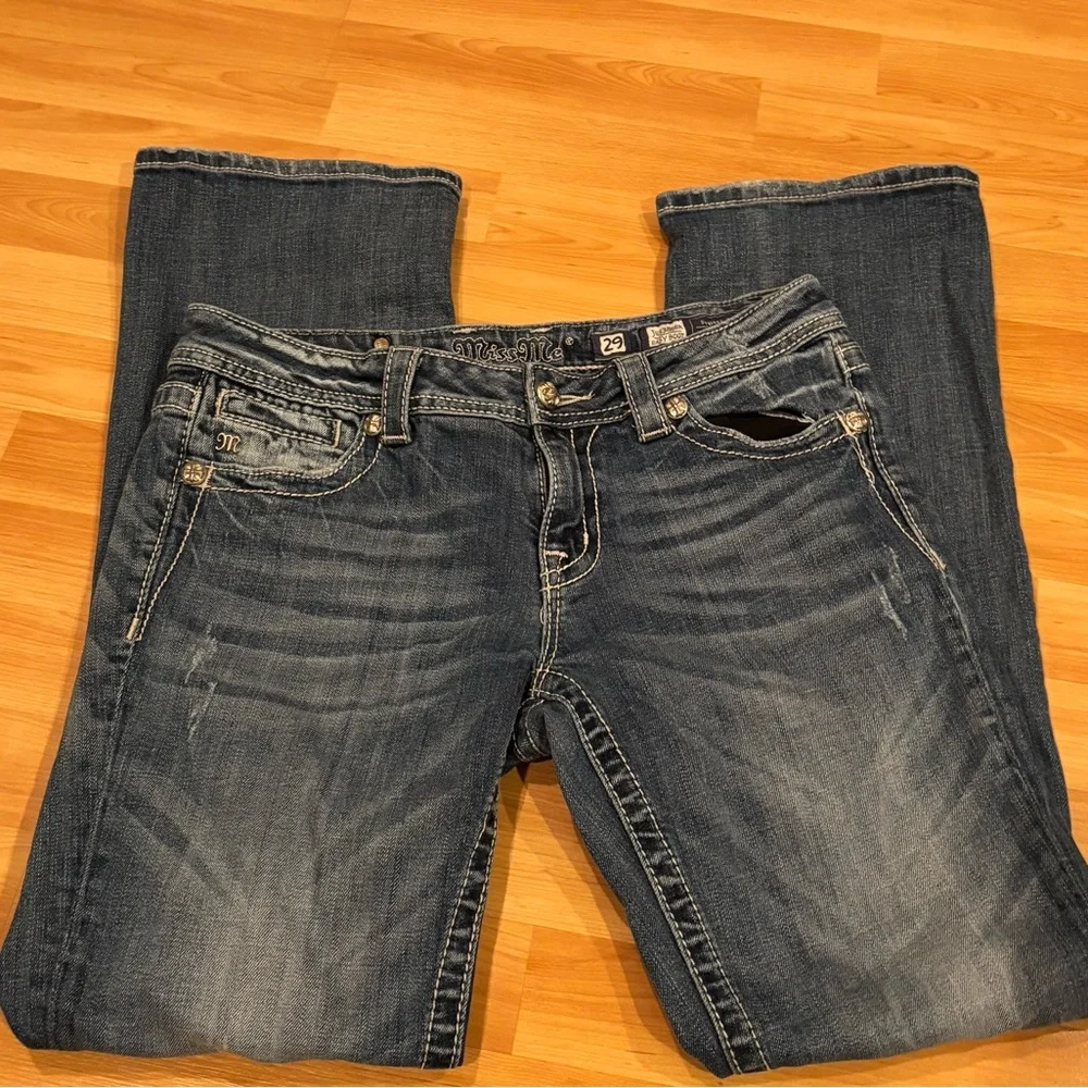 Miss Me‎ Distressed Denim Jeans